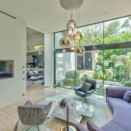 Les Pins Incredible Architect In Ramatuelle Villa Saint-Tropez
