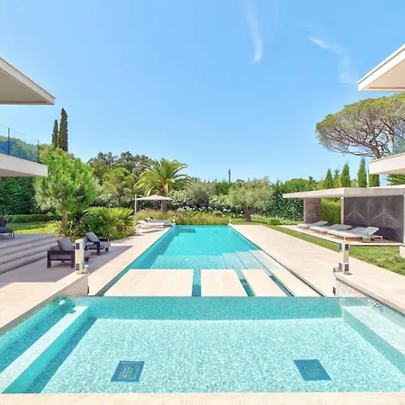 Les Pins Incredible Architect In Ramatuelle Villa Saint-Tropez